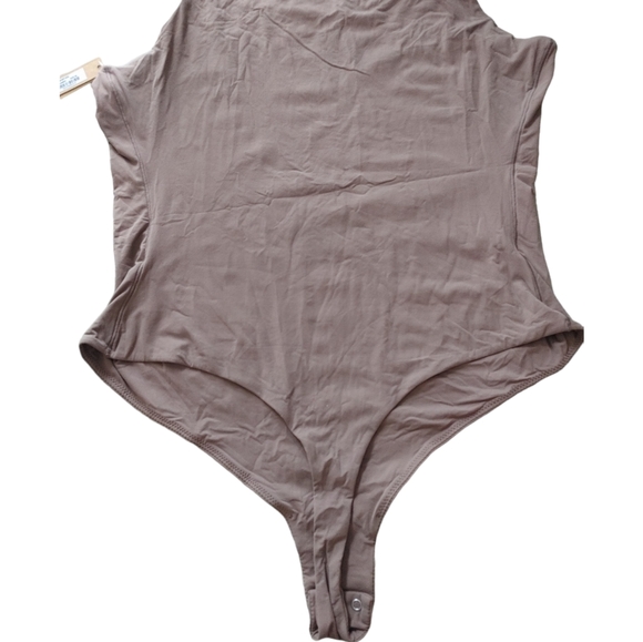 SKIMS High Neck Sleeveless Thong Bodysuit 3XL - Picture 7 of 13